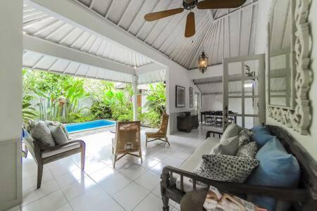 Hideaways Seminyak Villa Ngoại thất bức ảnh